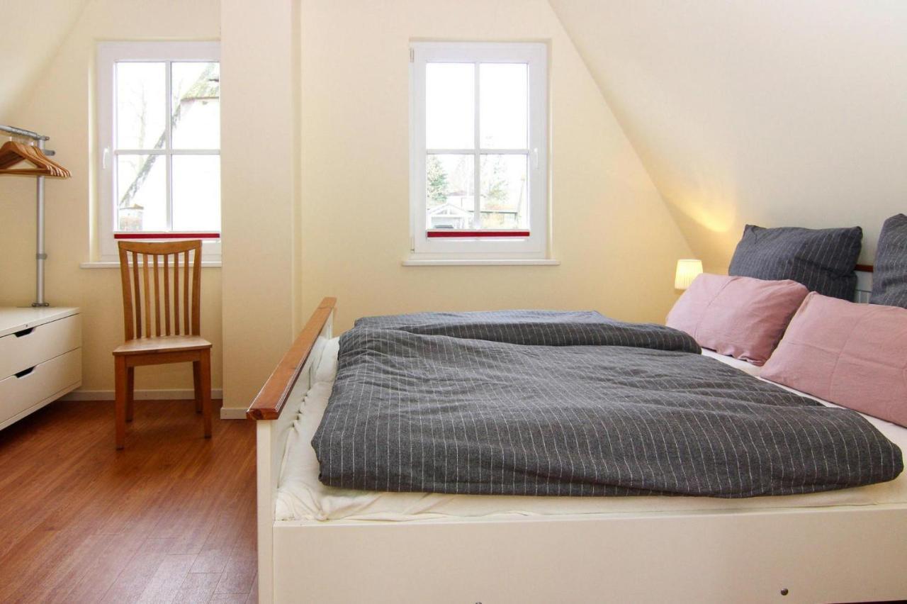 Reetdachhaus Mit Eigenem Strandkorb In Wohlenberg An Der Ostsee Buitenkant foto